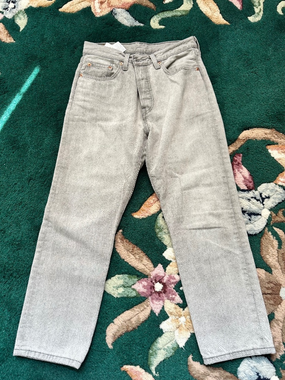 Levi's 501 cropped jeans in gray Size 27